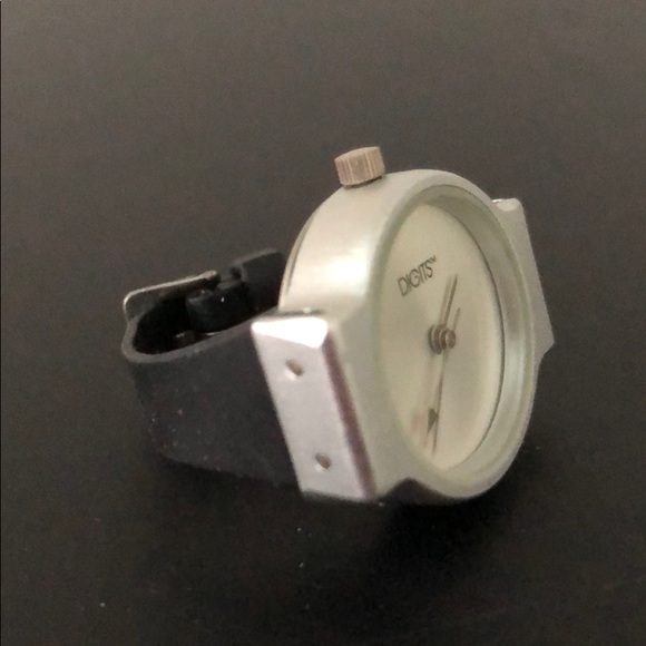 VINTAGE DIGITS RING WATCH VERY RARE - Picture 3 of 8